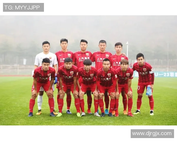 上海羽毛球队以94分稳居大师赛积分榜首位展现强劲实力